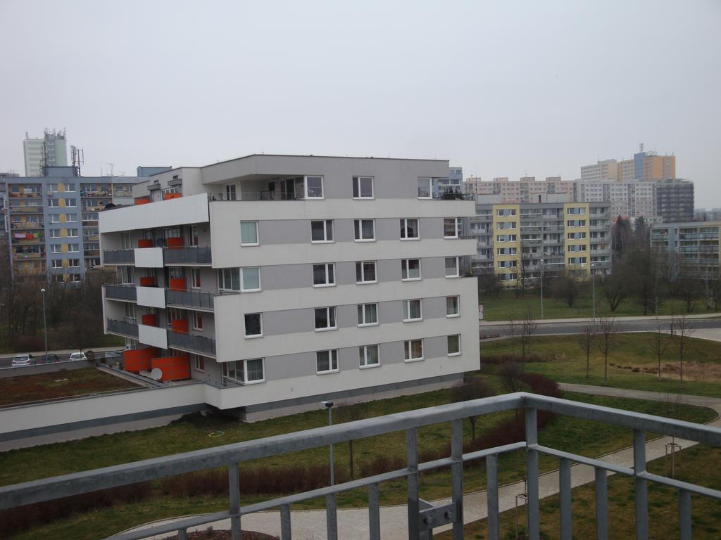 Apartment Loosova 995 布拉格 外观 照片